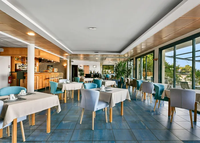 Hotel Le Pavillon Bleu