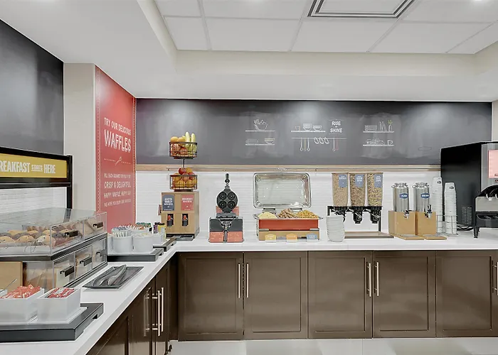 Hampton Inn & Suites By Hilton Toronto Markham