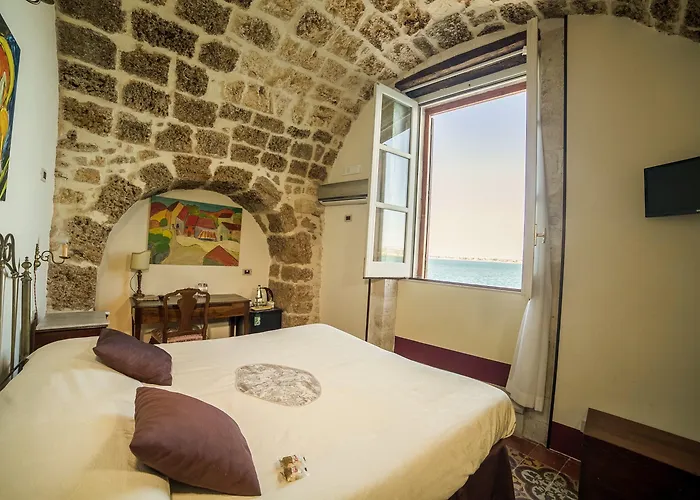 Hotel Henry'S House