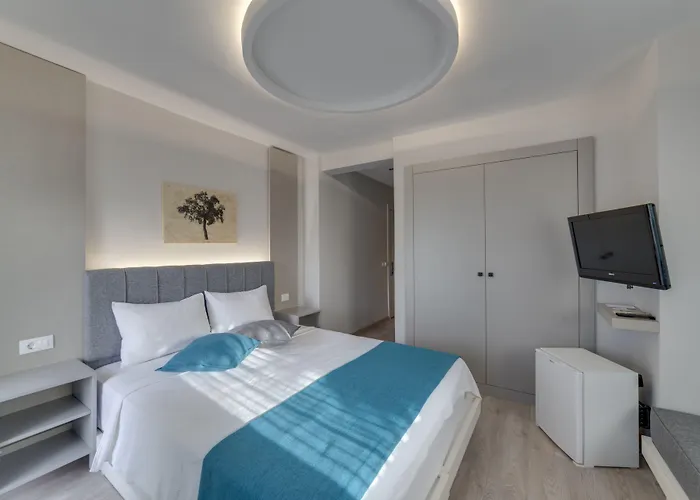 La Brezza Suite & Hotel