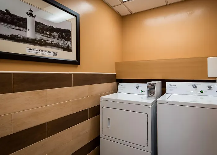 Best Western Plus Portsmouth Hotel & Suites