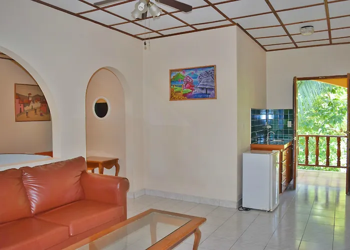 Hotel Tres Banderas