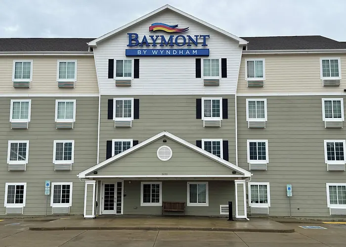 Baymont By Wyndham Dickinson