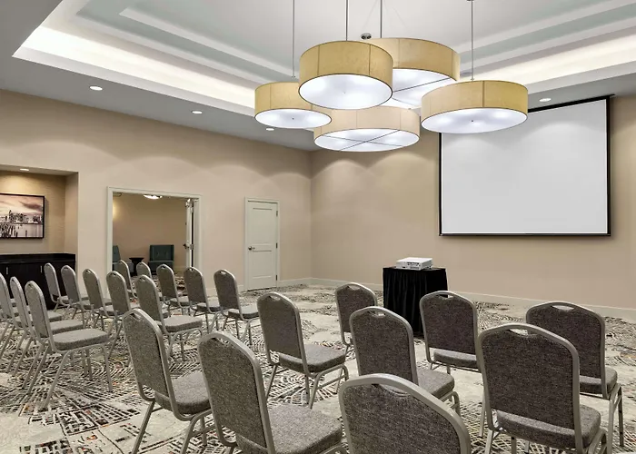 Embassy Suites By Hilton Newark Airport