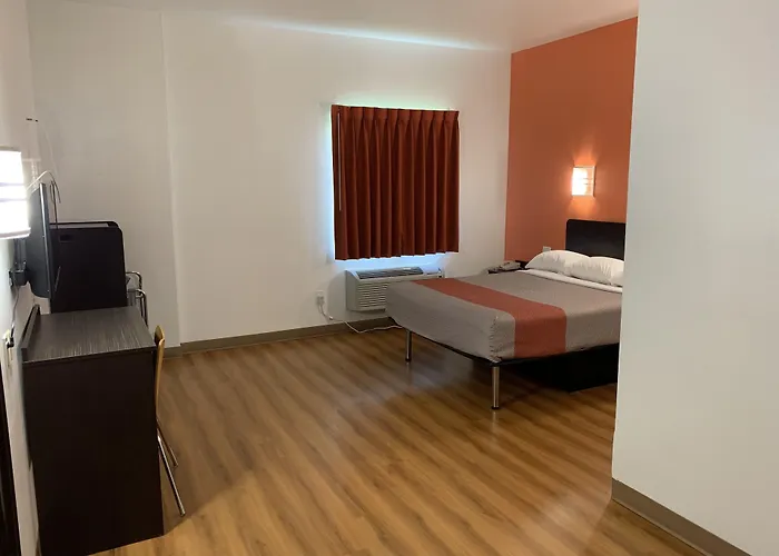 Motel 6-Terrell, Tx