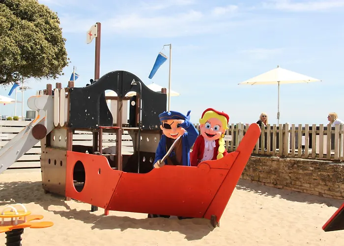 Sandbanks Hotel