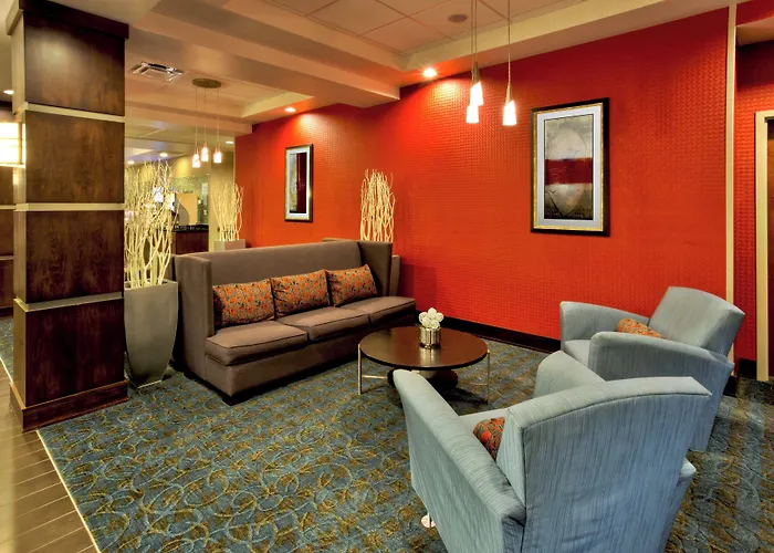 Holiday Inn Express & Suites Oak Ridge By Ihg