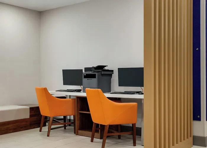 Holiday Inn Express & Suites Forrest City By Ihg