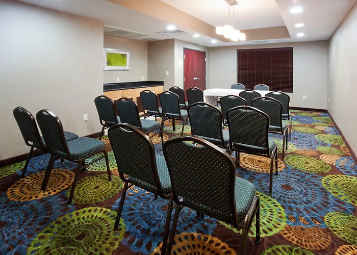 Holiday Inn Express And Suites Rochester West-Medical Center By Ihg