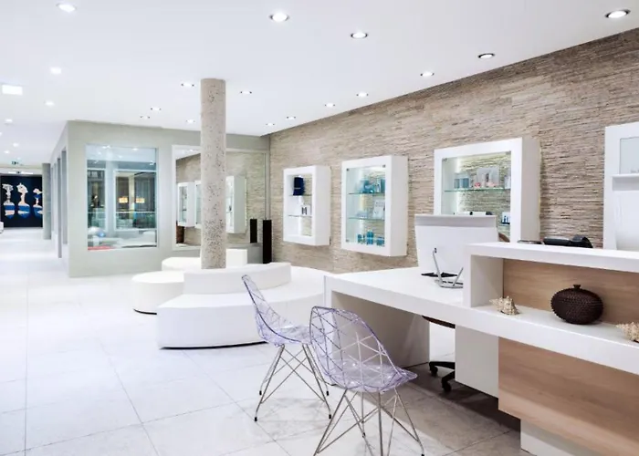 Spa Marin Du Val Andre Thalasso Resort
