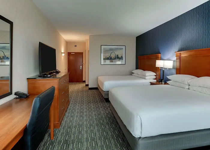 Drury Inn & Suites St. Louis Arnold