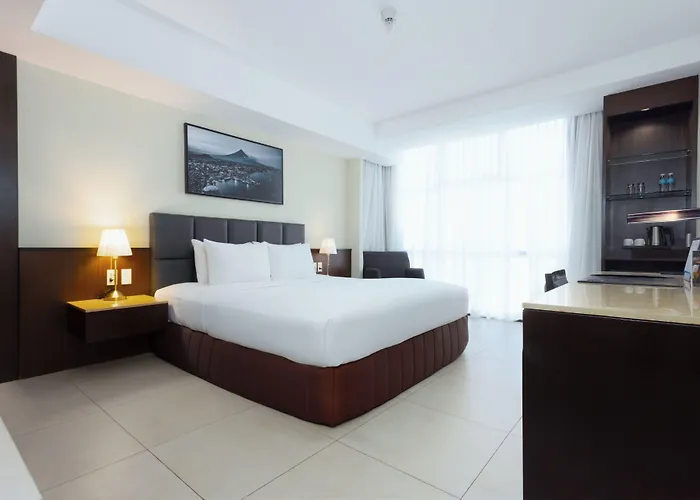 The B Hotel Alabang