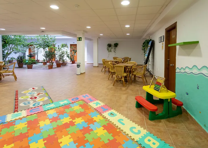 Hotel Oasis Atalaya