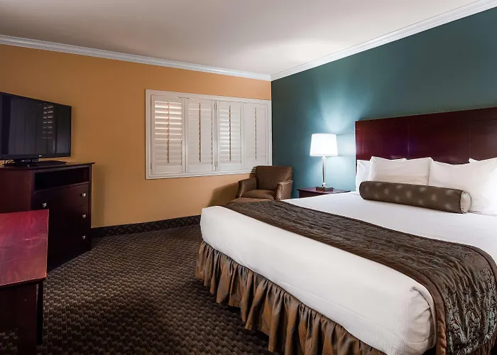 Best Western Plus Casino Royale-Center Strip