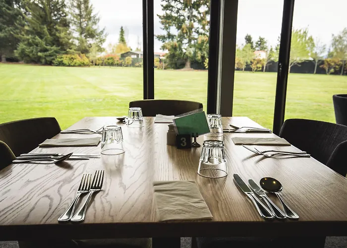 Distinction Mackenzie Country Hotel