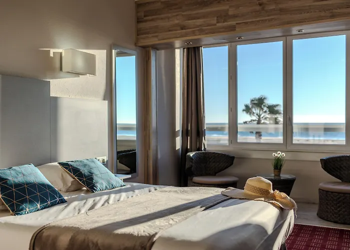 Logis Hotel & Restaurant Mediterranee