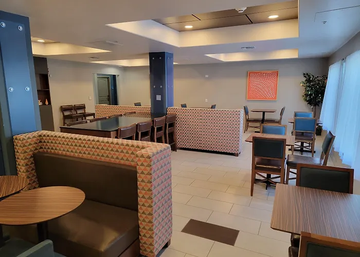 Holiday Inn Express & Suites Casa Grande By Ihg