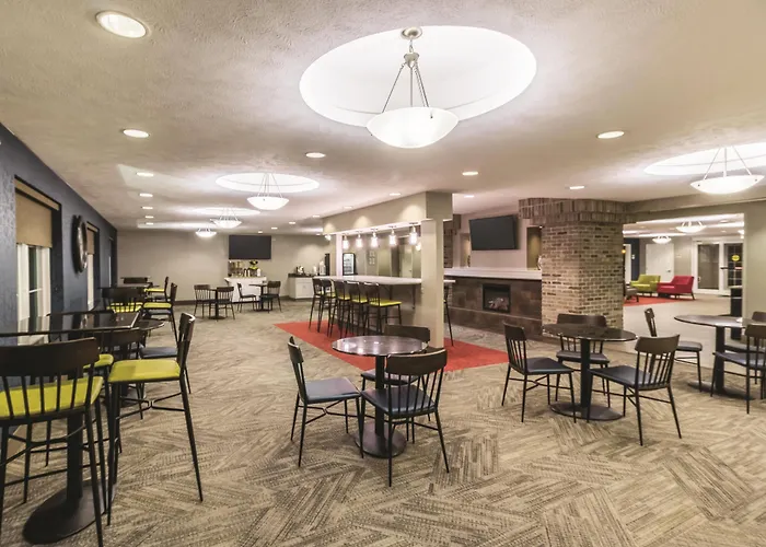 La Quinta By Wyndham Fargo-Medical Center
