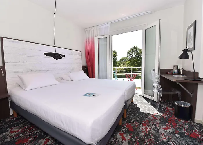 Hotel Kyriad La Rochelle Centre Ville