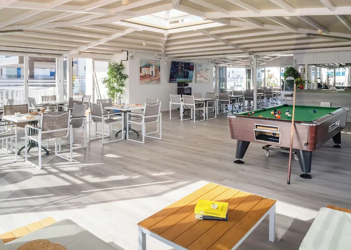 Suite Hotel Montana Club