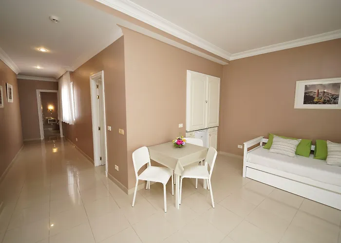 Hotel Rf Astoria - Adults Only