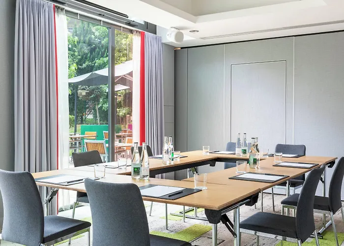 Courtyard By Marriott Paris Saint Denis