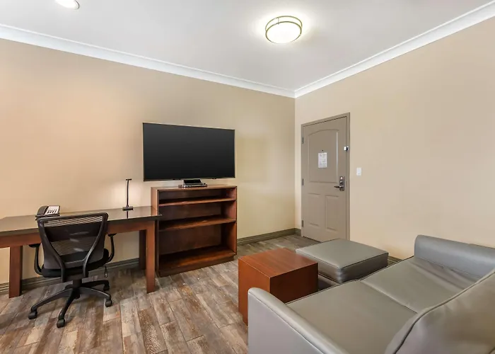 Best Western Plus Avita Suites