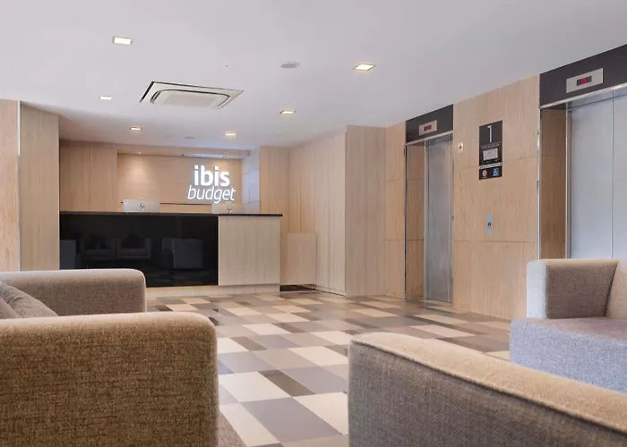 Ibis Budget Singapore Dahlia