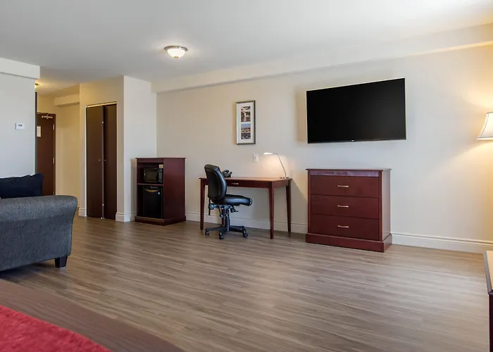 Comfort Inn & Suites