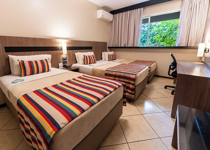 Hotel Deville Express Guaira