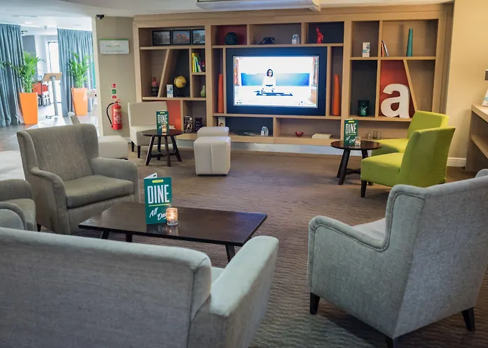 Holiday Inn Manchester West By Ihg