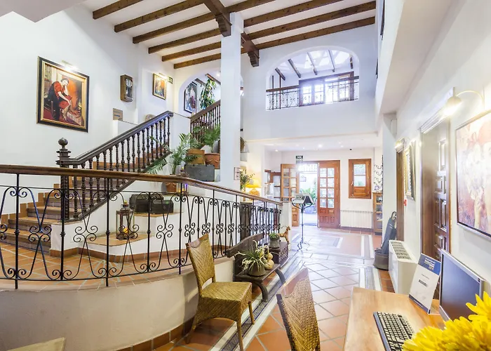 Hotel Alcadima