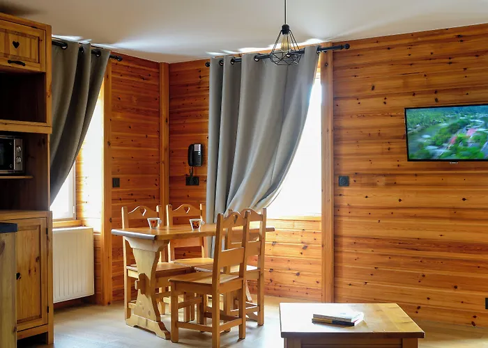 Logis Hôtel Les Autanes&Spa
