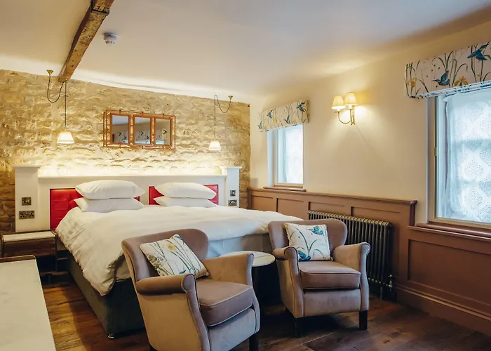 Crown Hotel