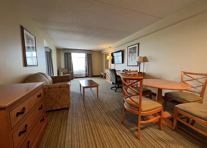 Wingate By Wyndham Coon Rapids Hotel