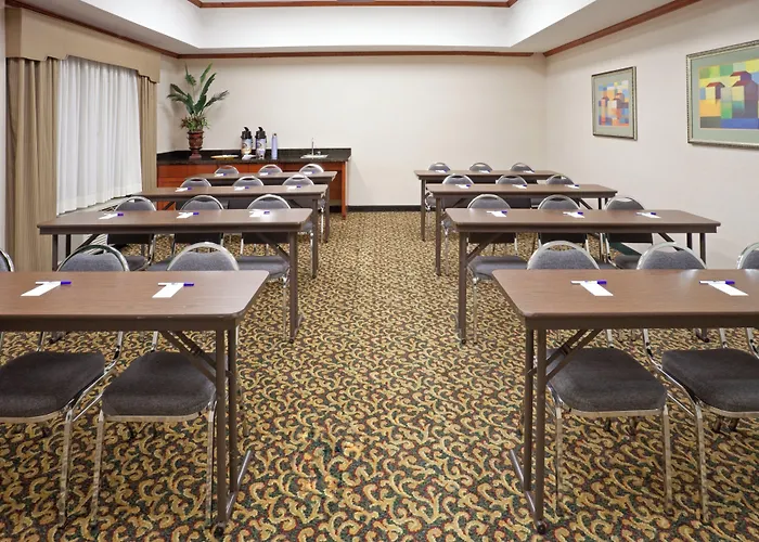 Holiday Inn Express Hotel & Suites Decatur, Tx By Ihg
