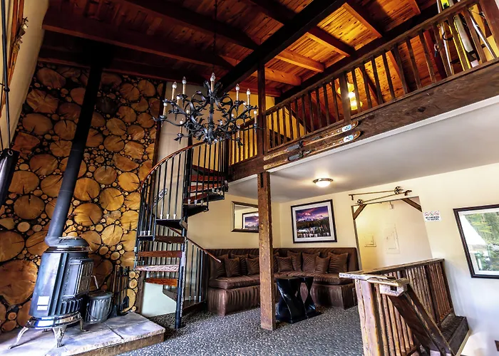 The Mammoth Creek Inn