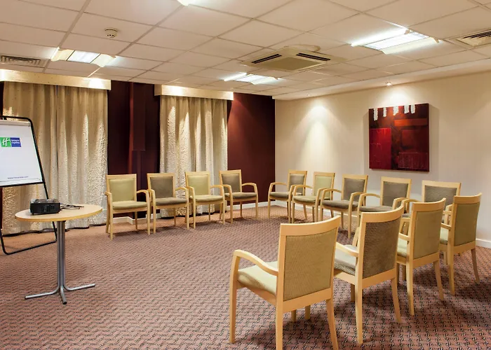 Holiday Inn Express London Stansted Airport By Ihg