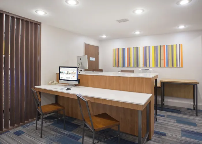 Holiday Inn Express & Suites Amarillo By Ihg
