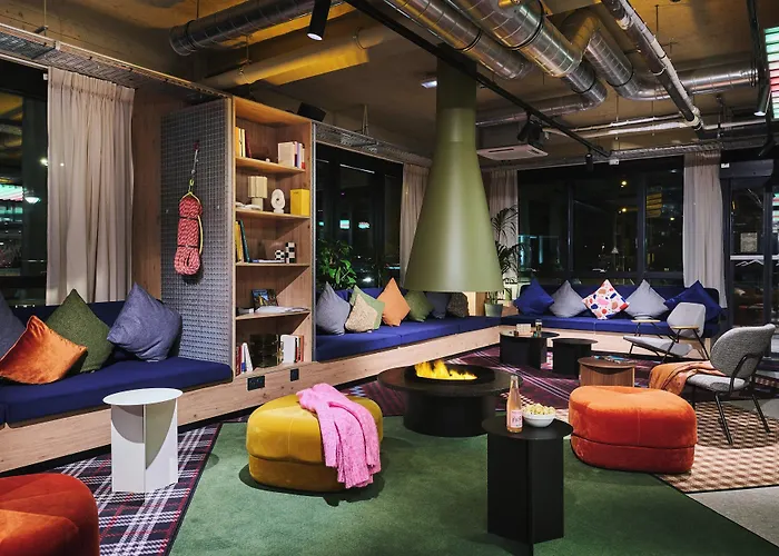 Moxy Annecy