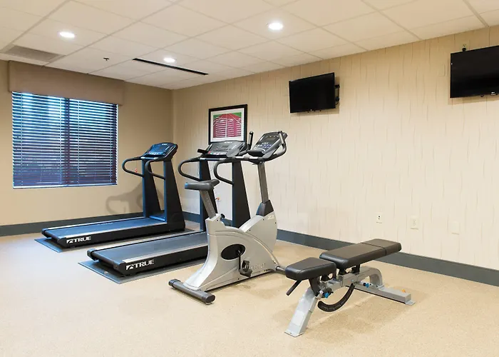Holiday Inn Express & Suites Walterboro By Ihg