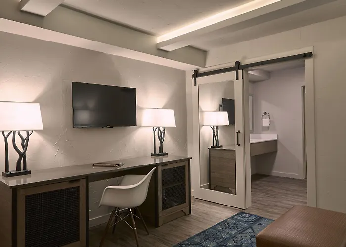 Fredericksburg Inn And Suites