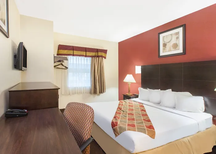 Travelodge By Wyndham Romulus Detroit Airport