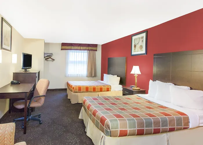 Travelodge By Wyndham Romulus Detroit Airport