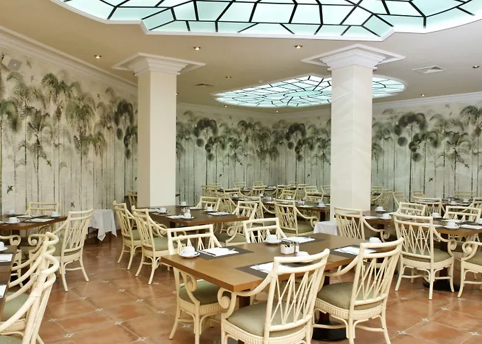 Ria Park Garden Hotel