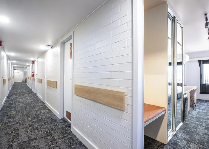Burnie Central Townhouse Hotel