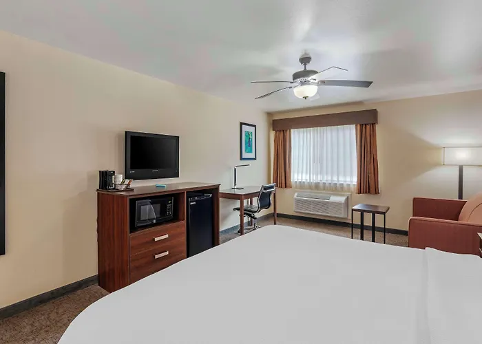 Best Western Pineywoods Inn