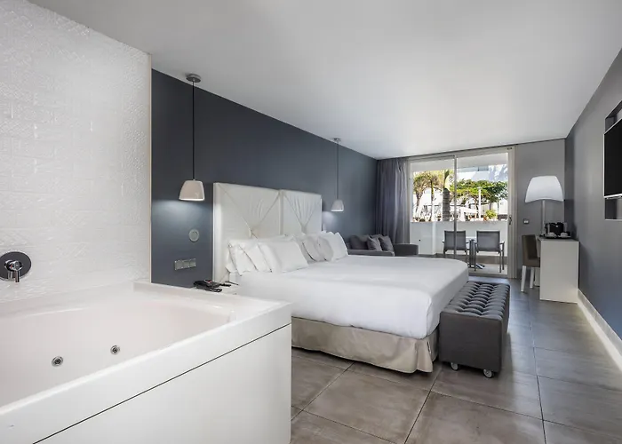Barcelo Teguise Beach - Adults Only