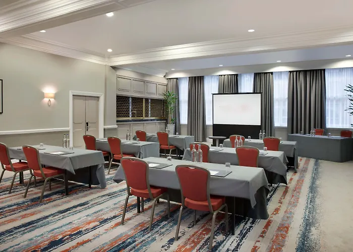 Leonardo Hotel Cardiff
