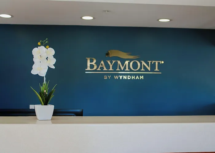 Baymont By Wyndham Howell/Brighton
